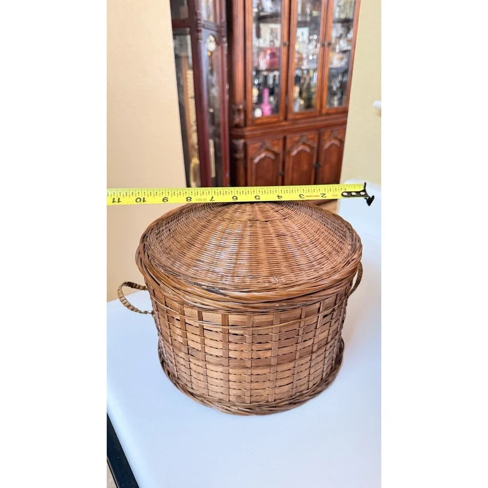 Vintage Woven Wicker Basket With Lid Handles‎ Storage Picnic Farmhouse